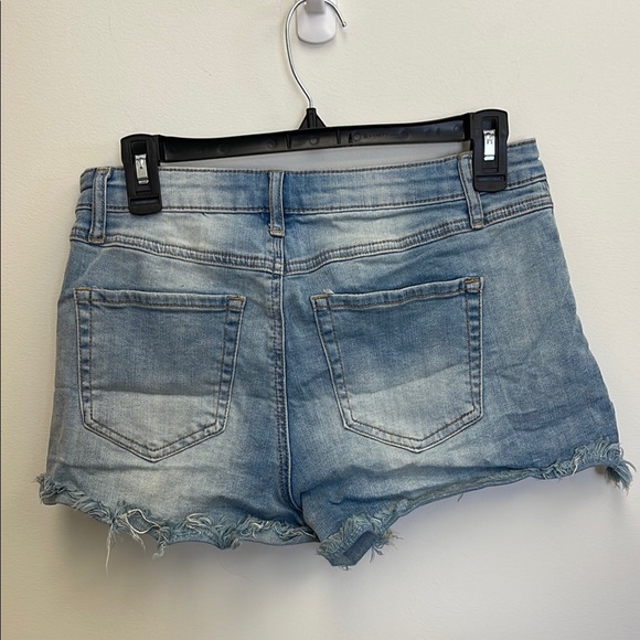 Hippie Laundry Blue Denim Shorts with Pearl Accents size 30 - Picture 4 of 7